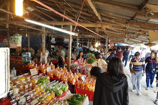 Fantastic! Famous Doi Inthanon National park tour with 2hr trekking - Lunch, guides, and what is included