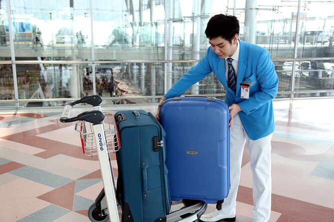 Fast Track with Private Butler at Suvarnabhumi Airport - The buggy option for long airport walks