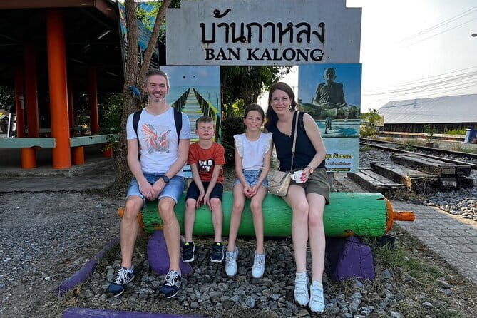 Floating and Railway Markets with Kwan Damnoen Restuarant - A short lesson at the coconut sugar farm