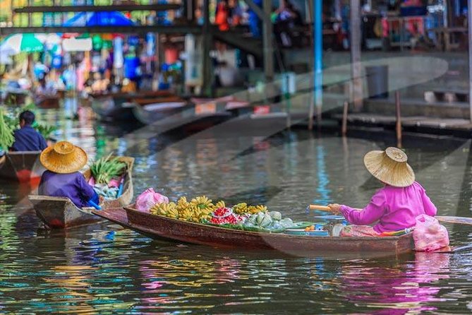 Floating Markets and Bridge on River Kwai Tour from Bangkok - Lunch before the wartime sites