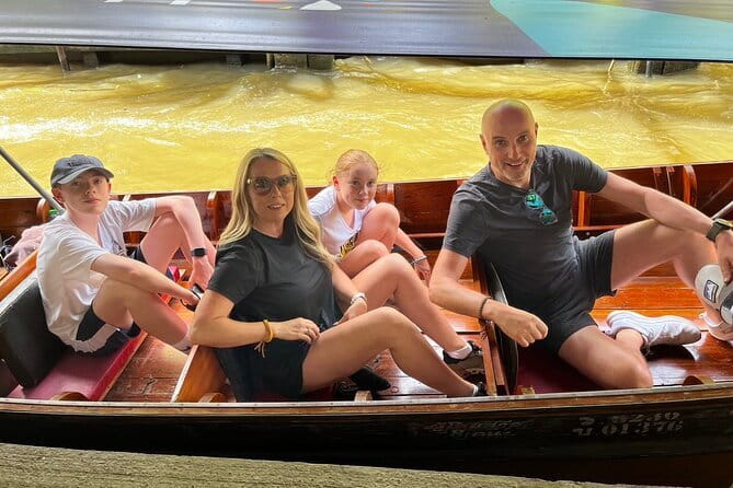 Floating & Railway Markets Tour - The train and Mae Klong Railway Market