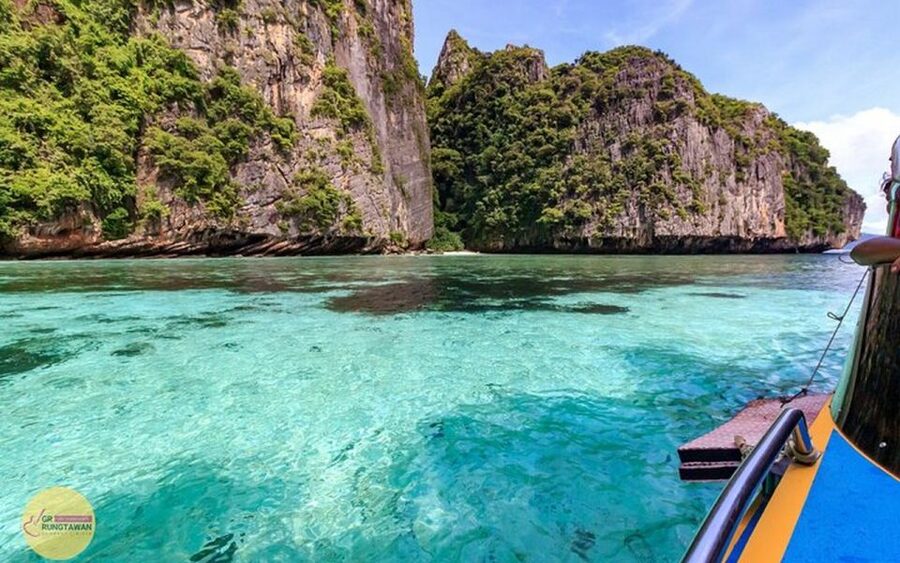 From Ao Nang: Phi Phi Islands Day Tour by Boat with Lunch - Phi Phi Don brings lunch and a little breathing room