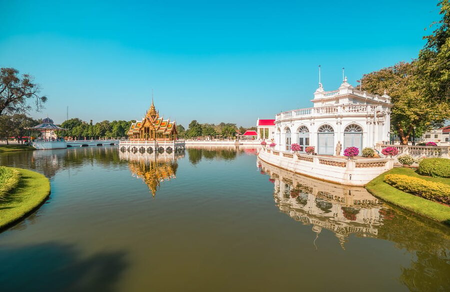 From Bangkok: Ayutthaya & Ayothaya Floating Market Day Trip - Ayothaya Floating Market, food, and souvenir time