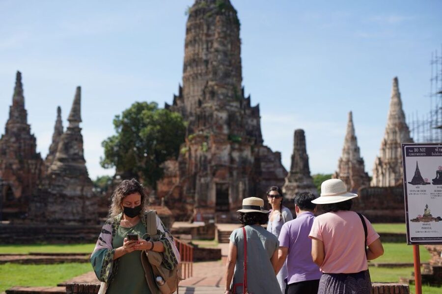From Bangkok: Ayutthaya Historical Day Tour by Bus - What the guide can add, and where the risk lies