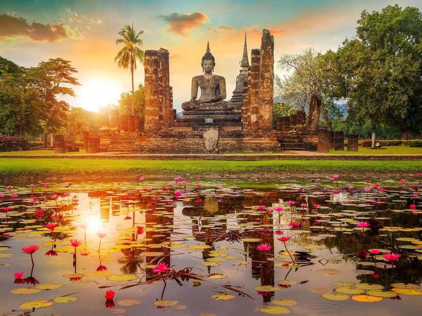 From Bangkok: Ayutthaya Historical Park Guided Day Trip - Wat Phra Sri Sanphet, the old capital’s sacred center