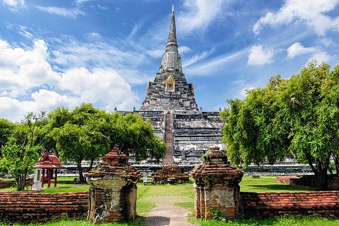 From Bangkok: Ayutthaya Temples Small Group Tour with Lunch - Wat Mahathat and the Buddha in the tree roots