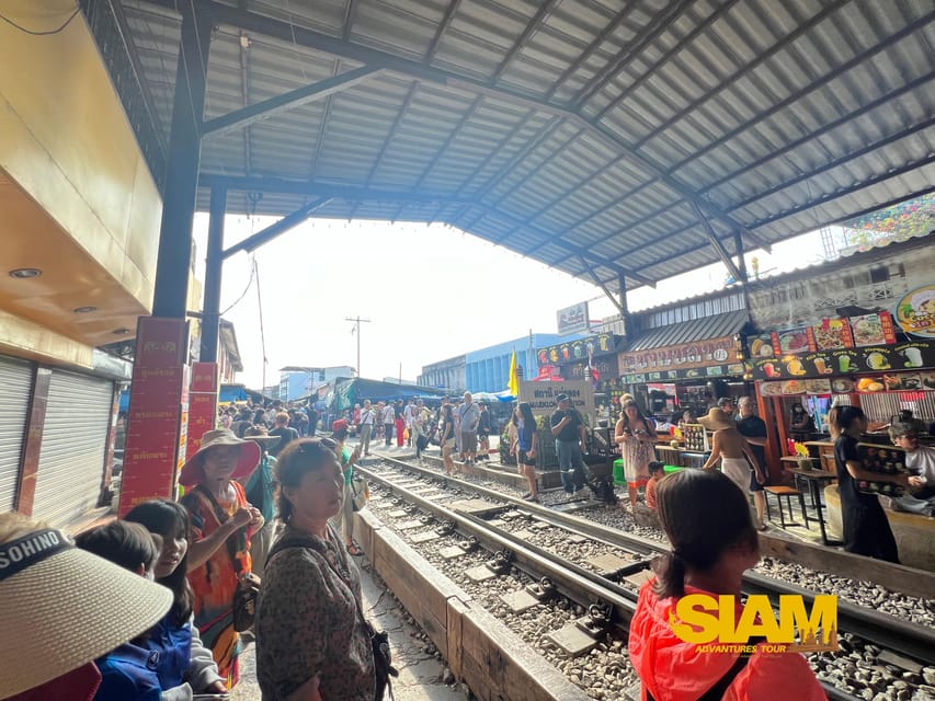 From Bangkok:Damnoen Floating Market and Railway Market Tour - Who will enjoy this tour most?