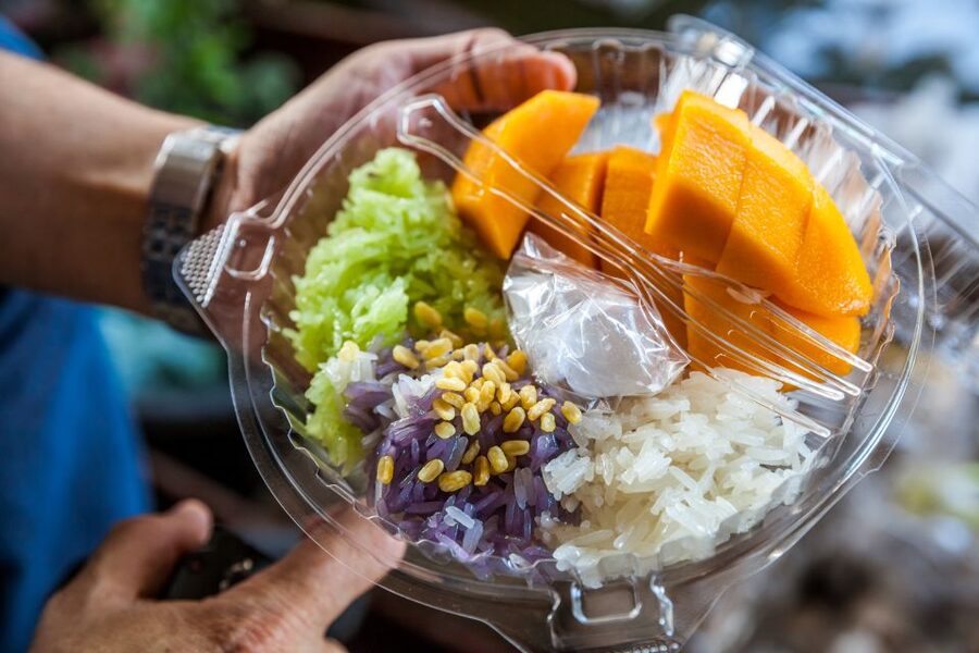 From Bangkok: Damnoen Saduak Floating Market Guided Tour - The guides are a major part of the experience