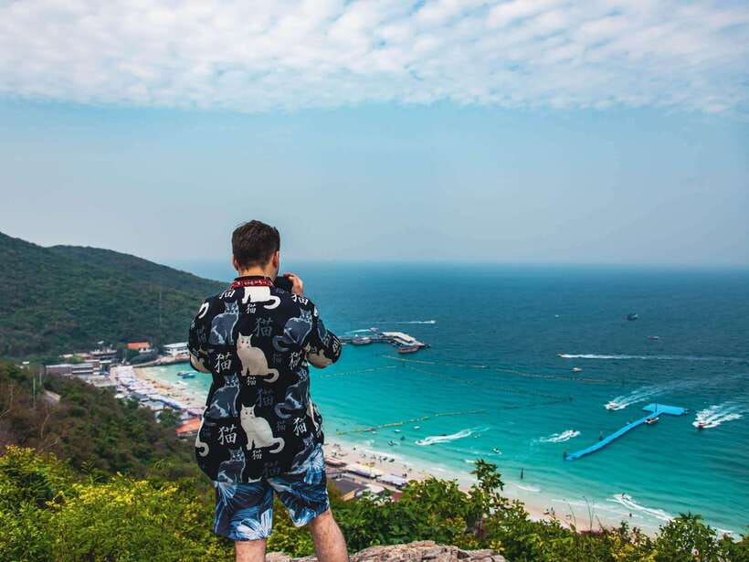 From Bangkok: Pattaya Koh Larn & Sanctuary of Truth Day Trip - Pattaya Viewpoint is brief but worthwhile