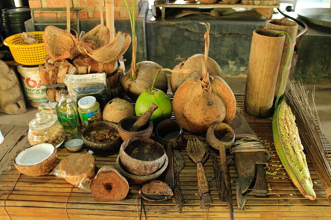 From Bangkok : Thaka Floating Market - Tha Kha Floating Market, the heart of the day