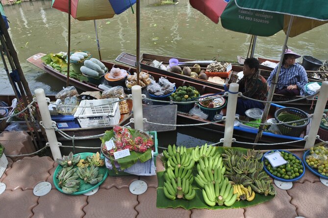 From Bangkok : Thaka Floating Market - The 7:30 am start and private ride