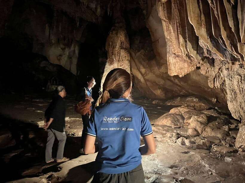 From Chiang Mai: Chiang Dao Cave & 5 Hill Tribe Villages - Who will enjoy this day most