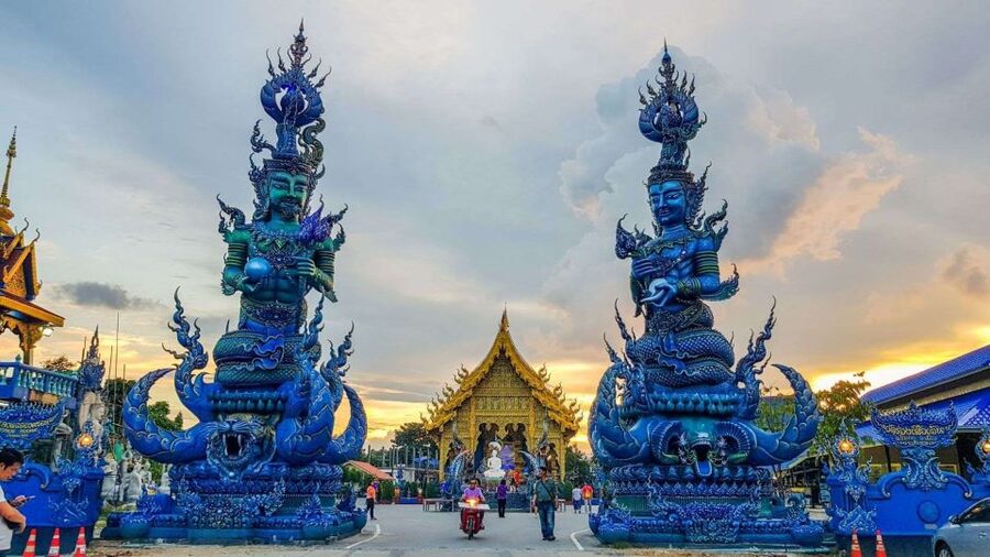 From Chiang Mai: Chiang Rai's Temples Exploration Day Trip - Is $51 good value?