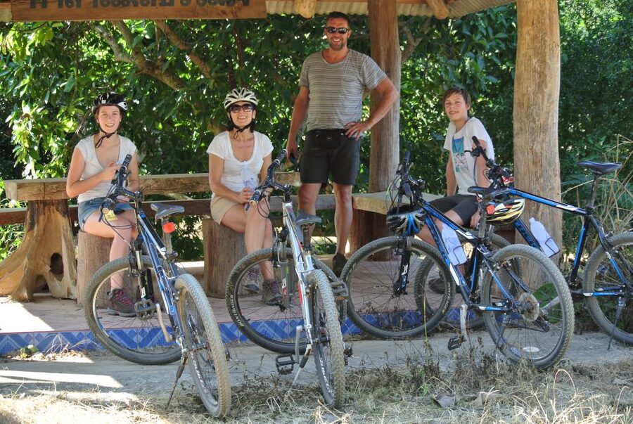 From Chiang Mai: Mae Taeng Valley and Waterfalls Cycle Tour - The ride from Chiang Mai to Mae Taeng Valley