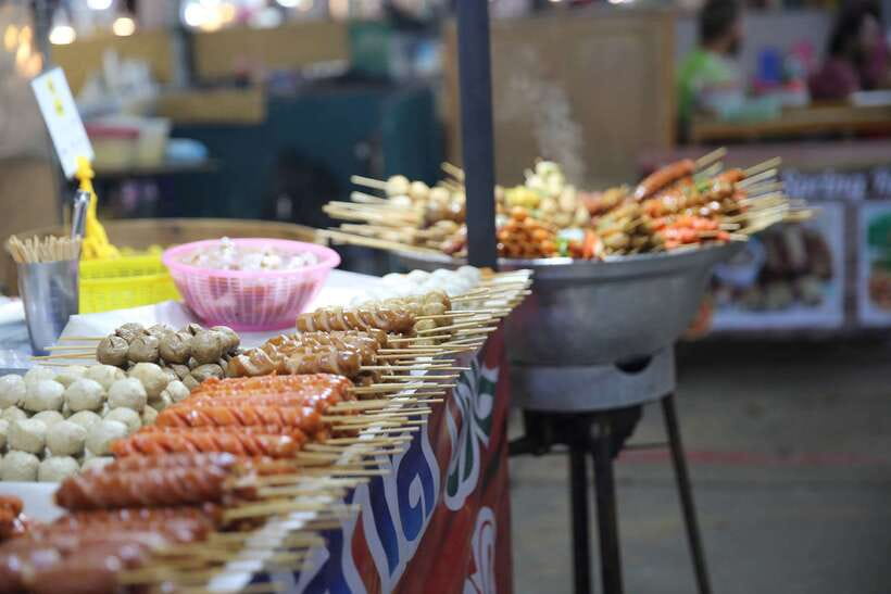From Khao Lak: Phuket Naka Weekend Market - Four hours at Naka Market