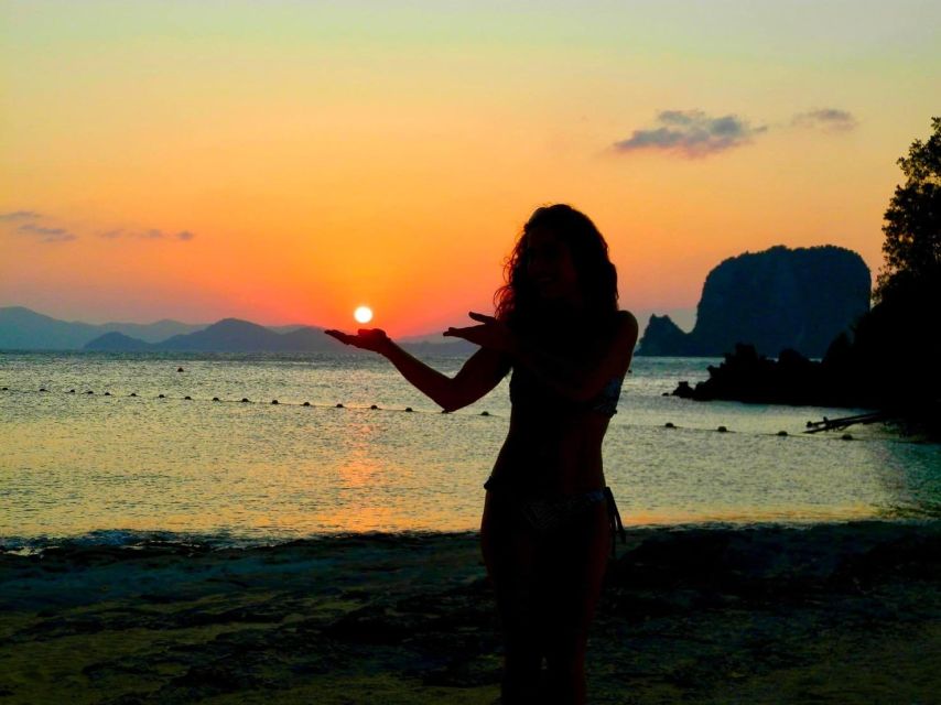 From Krabi: Hong Island Sunset Tour+Bioluminescent Plankton - What to pack for the seven-hour outing