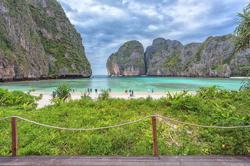 From Krabi: Maya Bay, Bamboo & Phi Phi Islands Day Tour - The speedboat ride takes you straight toward the islands