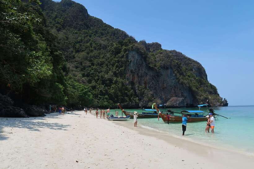 From Phi Phi: Full Day 7 Island Tour by Longtail with Sunset - Five things to know before you book
