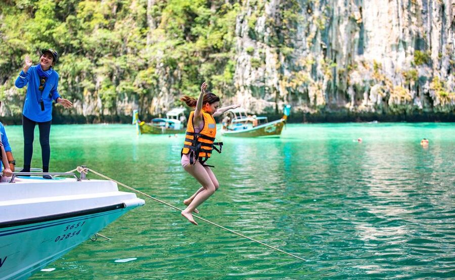 From Phuket: Phi Phi, Maya Bay, & Khai Islands Premium Trip - Lunch and free time on Phi Phi Don