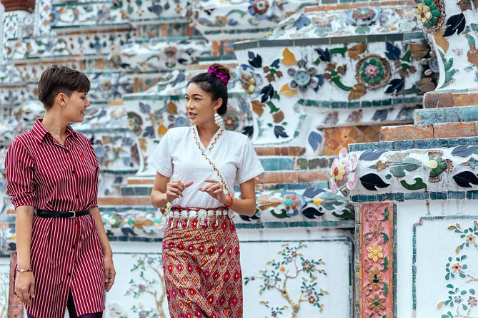 Full Day Bangkok PRIVATE City Tour With Locals - Wat Trimit & Wat Pho tickets - Canal life from Phan Pa Klong