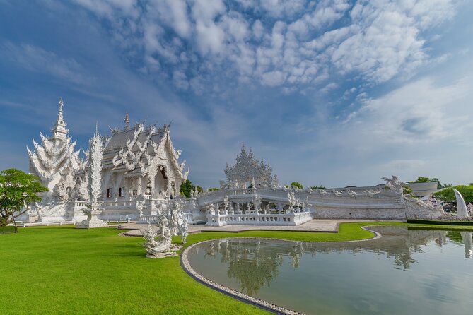 Full Day Chiang Rai 3 Temples White, Blue,Big Bhudha Temples - Huay Pla Kang and the 25-meter Guan Yin statue