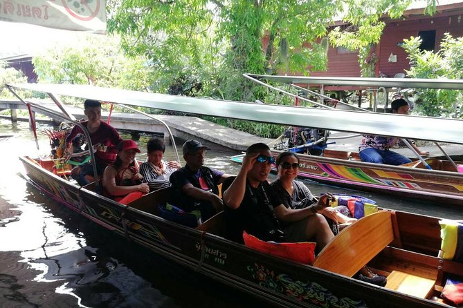 Full-Day Floating Market and Maeklong Railway Market Private Tour from Bangkok - Why the railway market is the day’s big moment