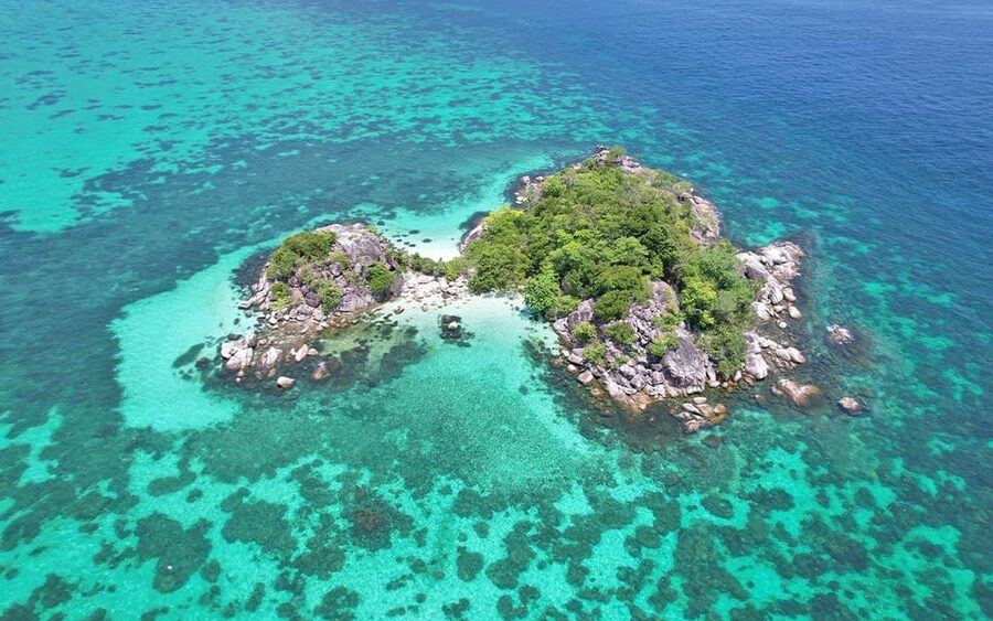 Full-Day Koh Lipe 5 points Snorkeling (East Zone) with Lunch - Koh Usen and the marine life around its rocks