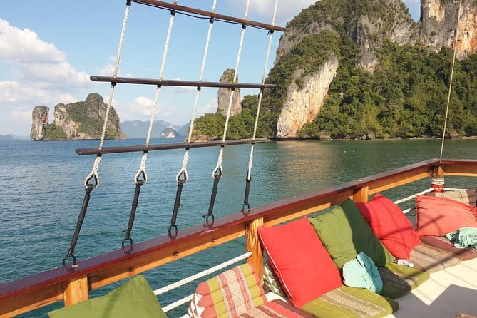 Full Day Phangnga Bay with Andaman Sea Kayak - James Bond Island, the famous photo stop