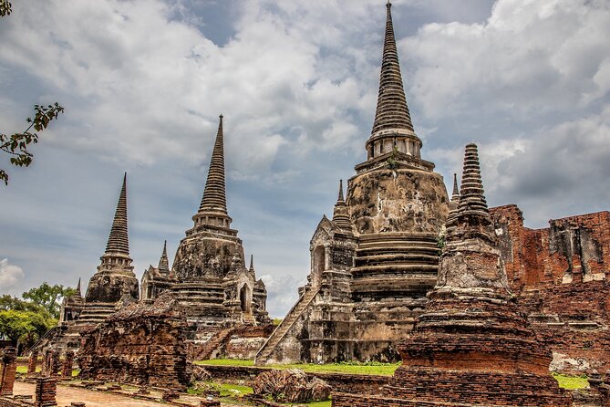 Full-Day Private Ayutthaya and Bang Pa-In Summer Palace from Bangkok - Lunch and the practical value of a private car