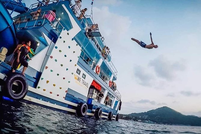 Full day snorkeling adventure around Koh Tao - Hin Wong Bay and Aow Leuk: two different kinds of water time