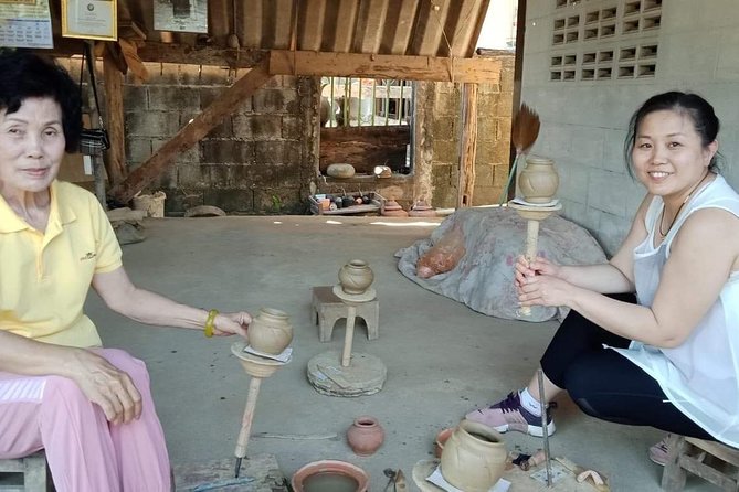 Grand Canyon Chiang Mai Private Tour with Pottery Village - Wat Ton Kwen: a calm look at Lanna design