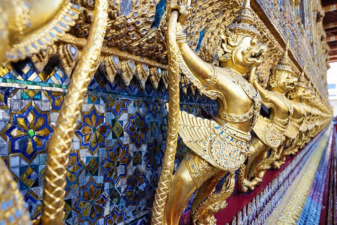 Grand Palace Glory and Emerald Buddha : Half-Day Tour in Bangkok - Pickup, transport, and the real timing