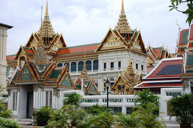 Grand Palace Glory and Emerald Buddha : Half-Day Tour in Bangkok - Booking tips that prevent avoidable trouble