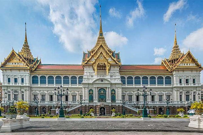 Grand Palace Glory and Emerald Buddha : Half-Day Tour in Bangkok - Wat Phra Kaew and the Emerald Buddha