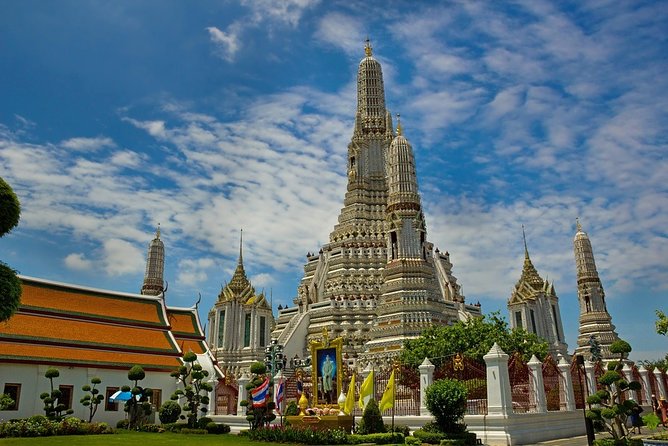 Grand Palace & Temples of Bangkok - What the guides add to the day