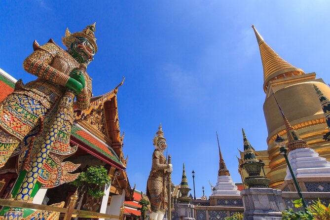 Grand Palace & Temples of Bangkok with experienced guide - Price, extra fees, and overall value