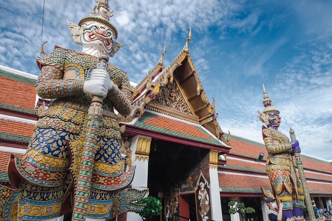 Grand Palace & Wat Arun Immersive Guided Walking Tour 3-Hour - The Grand Palace in a focused 30 minutes