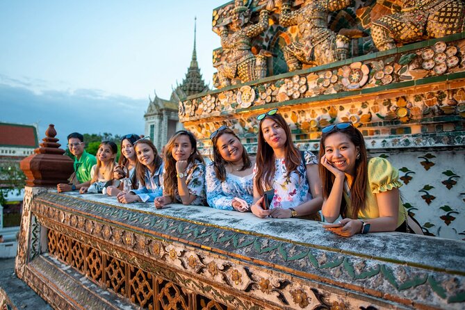Grand Palace & Wat Arun Immersive Guided Walking Tour 3-Hour - Wat Arun and its mosaic-covered chedi