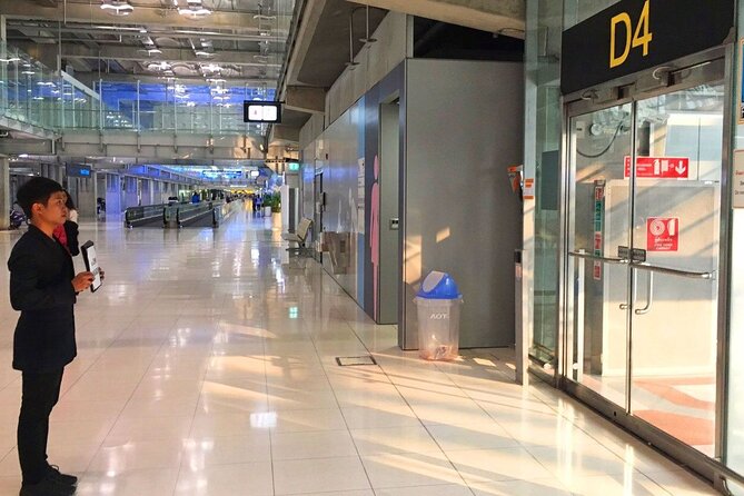 Guided Arrival Fast-Track Service: Bangkok Suvarnabhumi Airport - The Premium Immigration Line Is the Main Prize