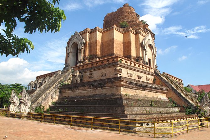 Half Day Chiang Mai City Temples & Museum Tour - Group or Private - Wat Chiang Man and the details of an older compound