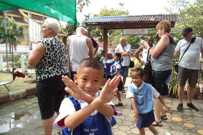 Half-Day Colors of Chiang Mai Biking Tour - Schools, pottery, and village life