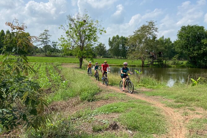 Half Day Countryside Cycling in Sukhothai - A wood workshop with a practical lesson