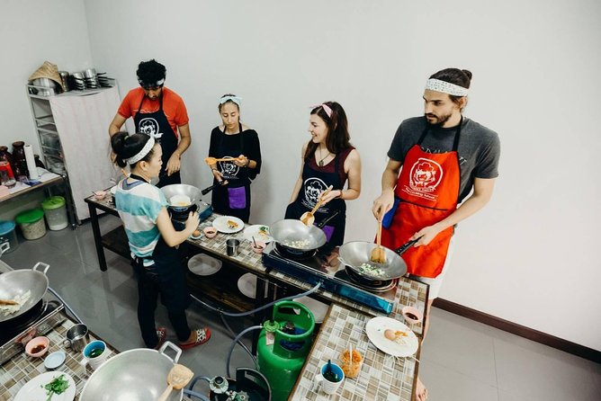 Half Day Morning Cooking Class with Market Tour in Chiang Mai - Should you book this Chiang Mai cooking class?