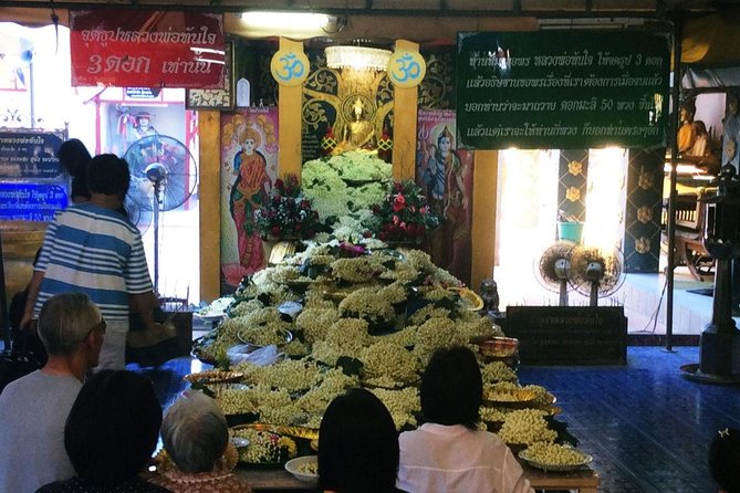 Half Day Phra That Doi Kham Temple and Royal Park Rajapruek (Private Tour) - Booking, cancellation, and small details that matter
