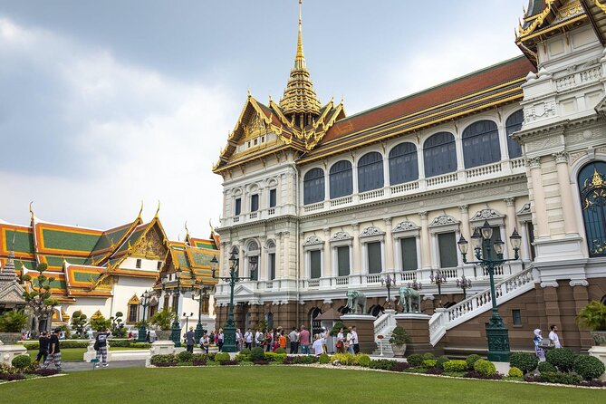 Half-Day Royal Grand Palace and Bangkok Temples Tour - Wat Traimit and Bangkok’s solid-gold Buddha