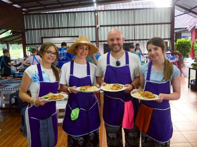 Half-Day Thai Cooking Class on a Local Farm Near Chiang Mai - Morning or evening course?