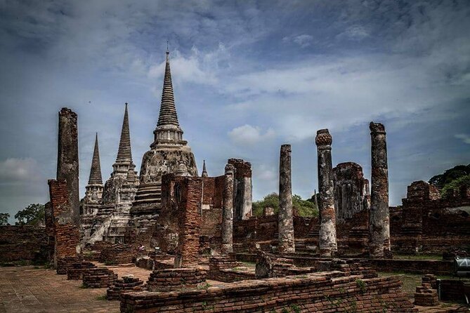 Half-Day Tour : PRIVATE Grand Palace & Temples - What a private guide changes