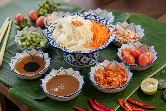 Hands-on Thai Cooking Class & Market Tour in Sukhumvit - Who should book this Sukhumvit cooking class
