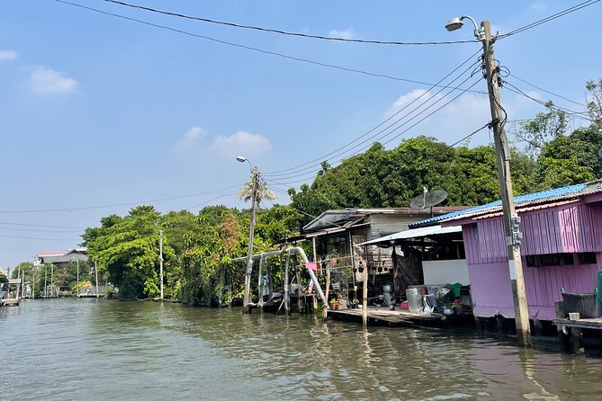 Hidden Bangkok Longtail Boat Tour to Big Buddha&Canal Life 2hrs - Cruising Khlong Bang Luang toward the Artist House