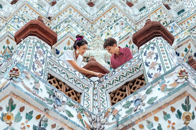 Highlights & Hidden Gems With Locals: Best of Bangkok Private Tour - Daily life at Wang Lang Market